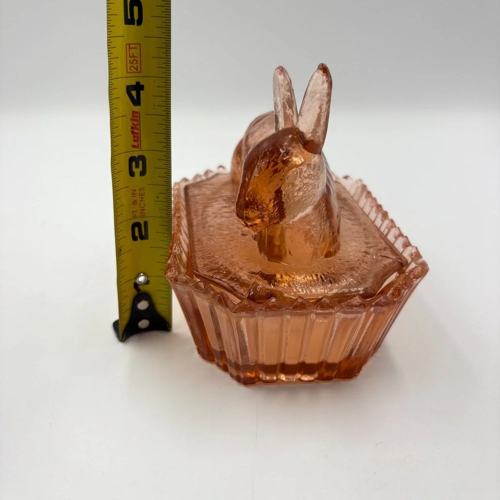 Vintage Rabbit on Nest Trinket Dish Pink Glass Small Easter Bunny‎ Box